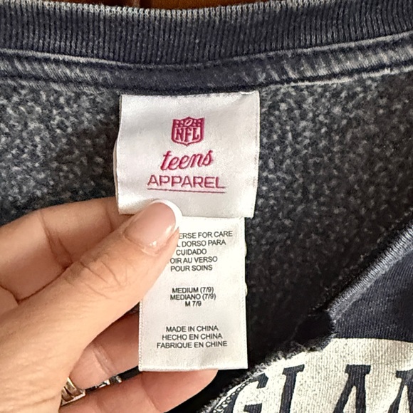 New England Patriots Blue Sweatshirt - Picture 5 of 5